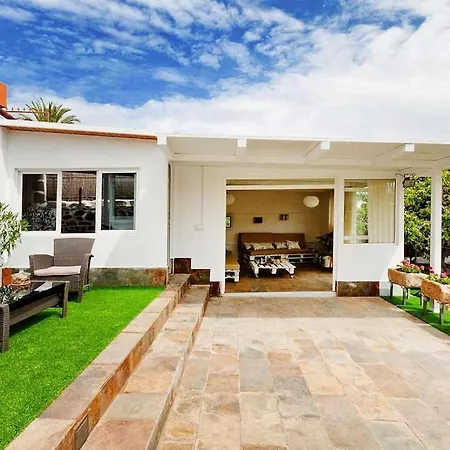 With Pool And Extravagant Architecture Villa
